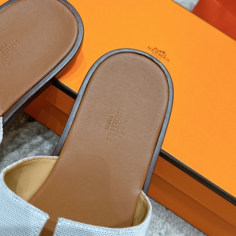 H**me5 slippers